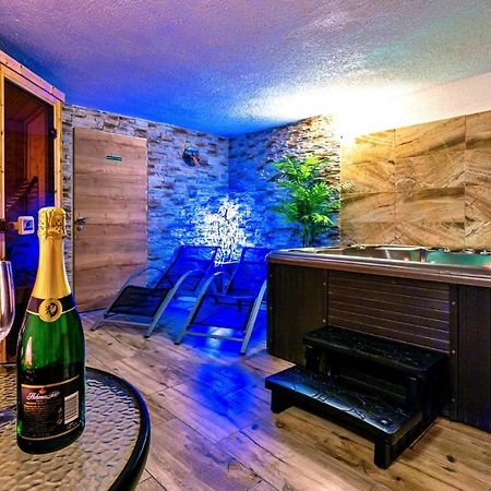 Hotel Stara Skola Na Sumave Hořice na Šumavě Buitenkant foto
