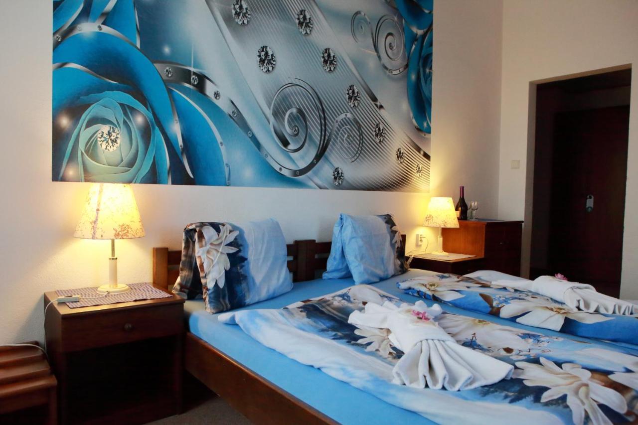 Hotel Stara Skola Na Sumave Hořice na Šumavě Buitenkant foto
