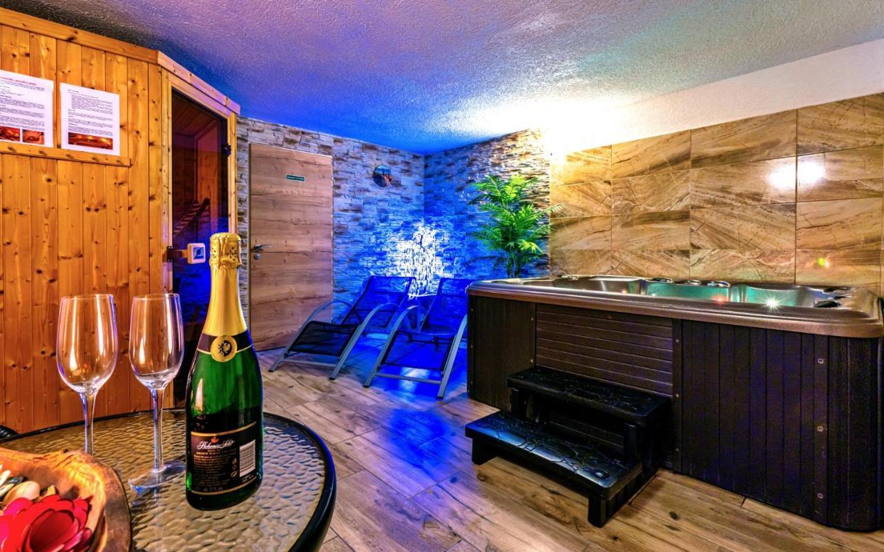 Hotel Stara Skola Na Sumave Hořice na Šumavě Buitenkant foto